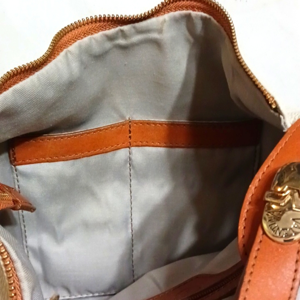 Valentina Cream and Brown Leather Crossbody Bag - Picture 10 of 11